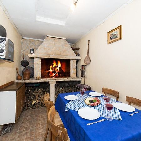 Beautiful Apartment In Center Of Trogir Eksteriør billede