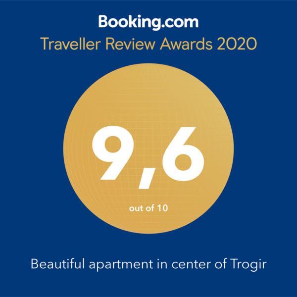 Beautiful Apartment In Center Of Trogir Eksteriør billede